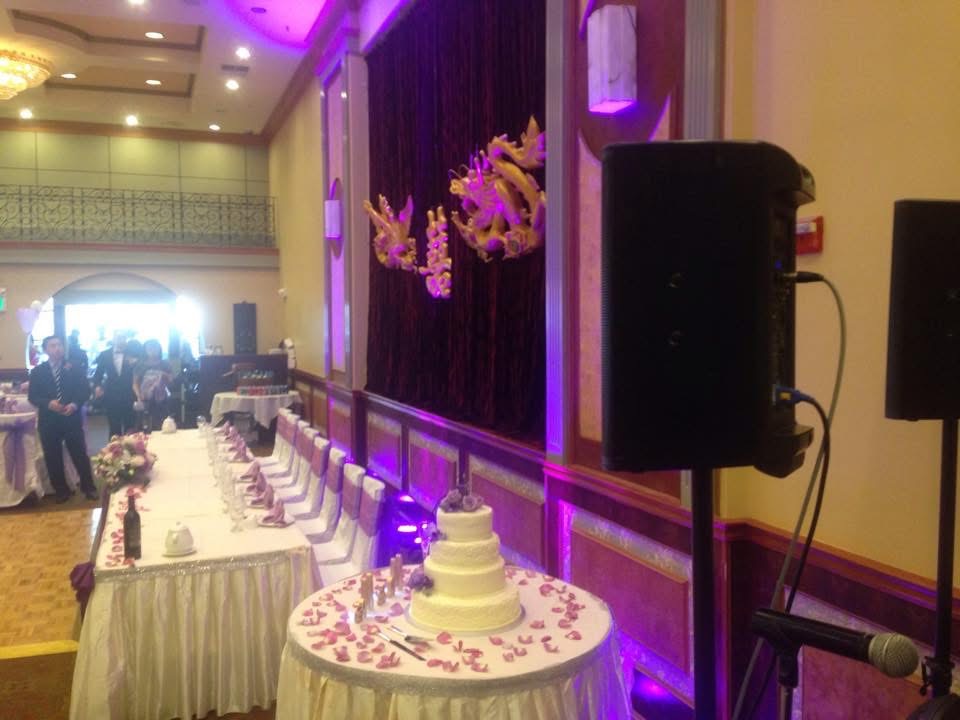 DJ speakers and lighting at a wedding reception